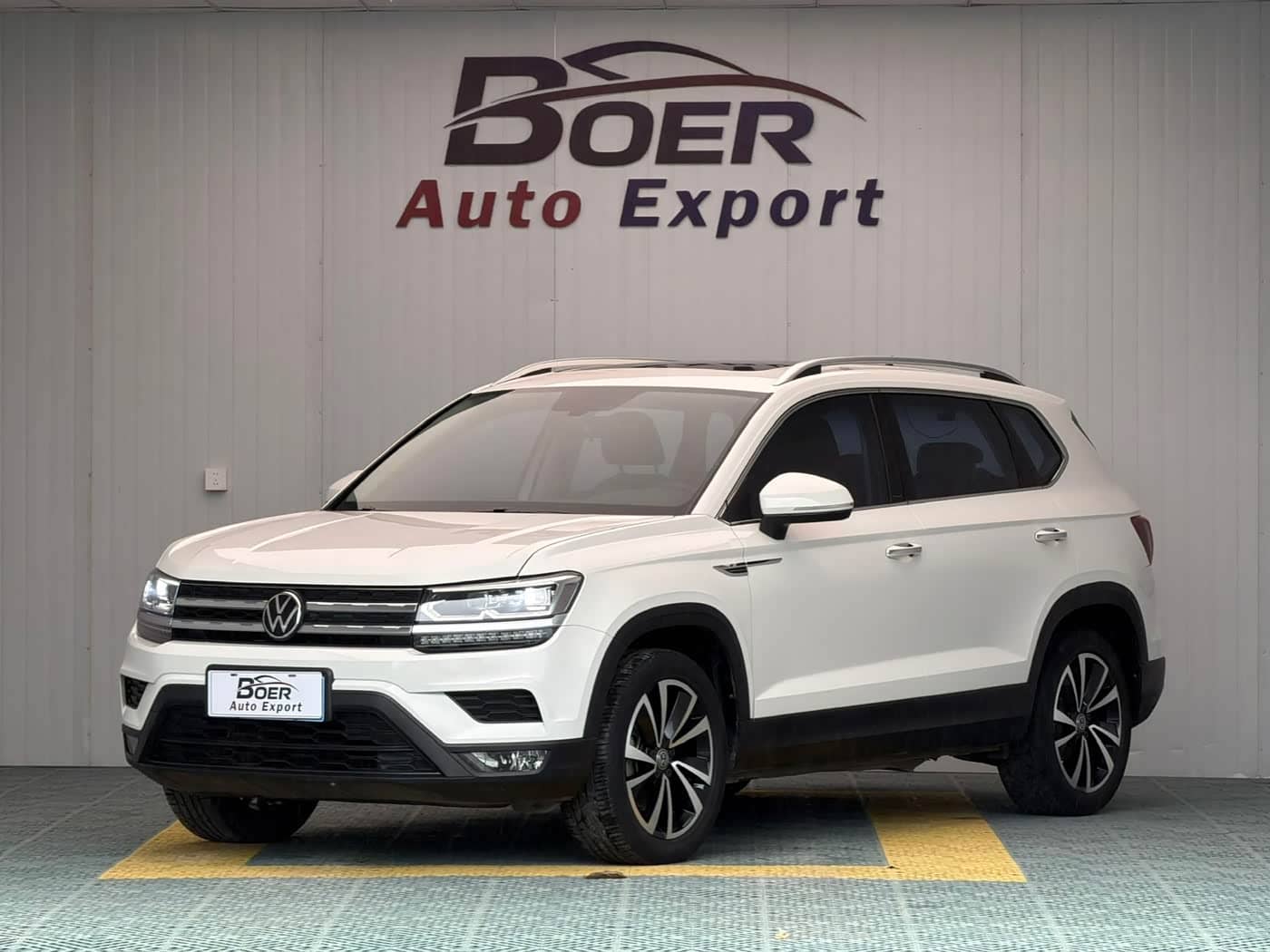 Volkswagen Tharu