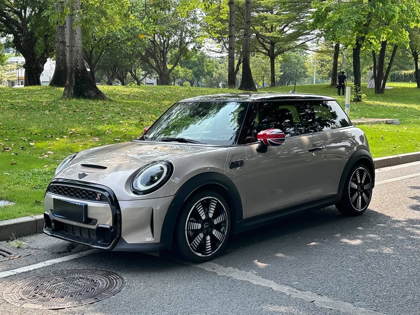 MINI MINI