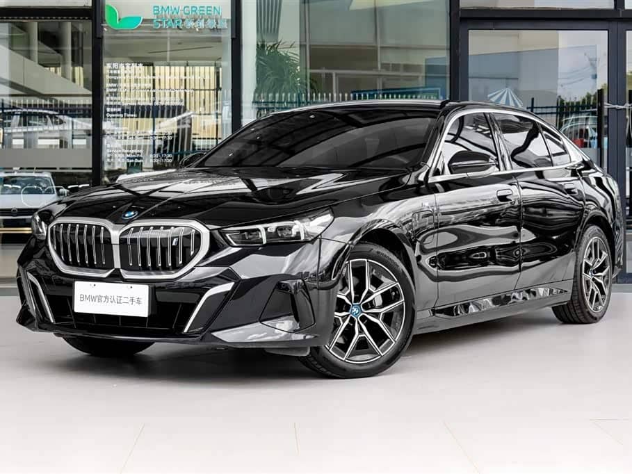 BMW i5
