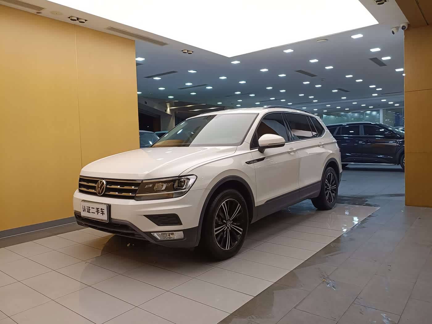 Volkswagen Tiguan L