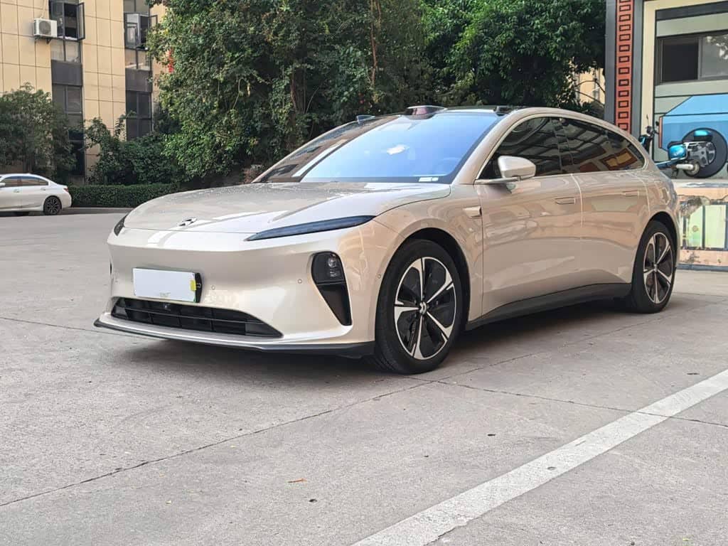 NIO ET5T