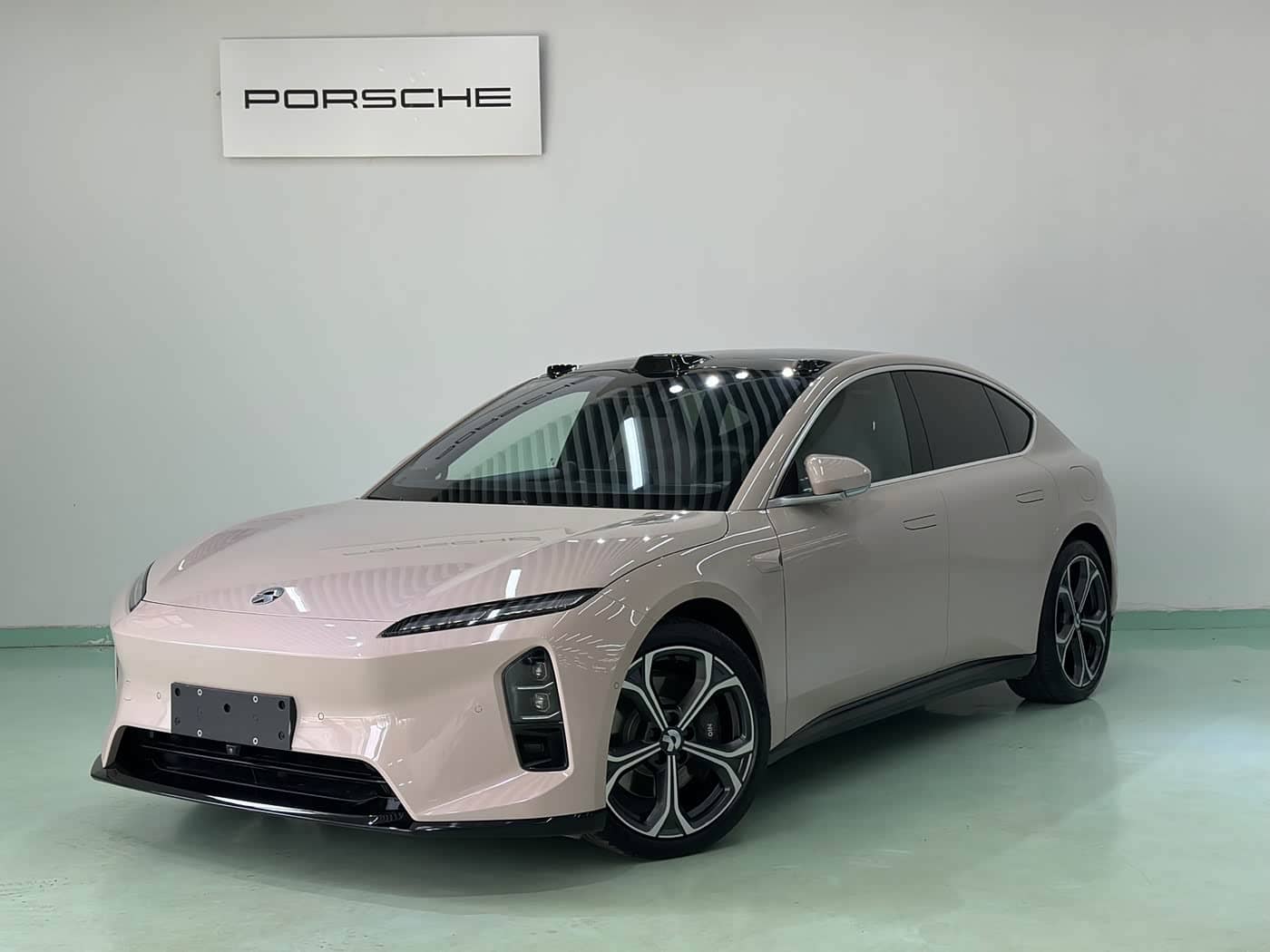 NIO ET5