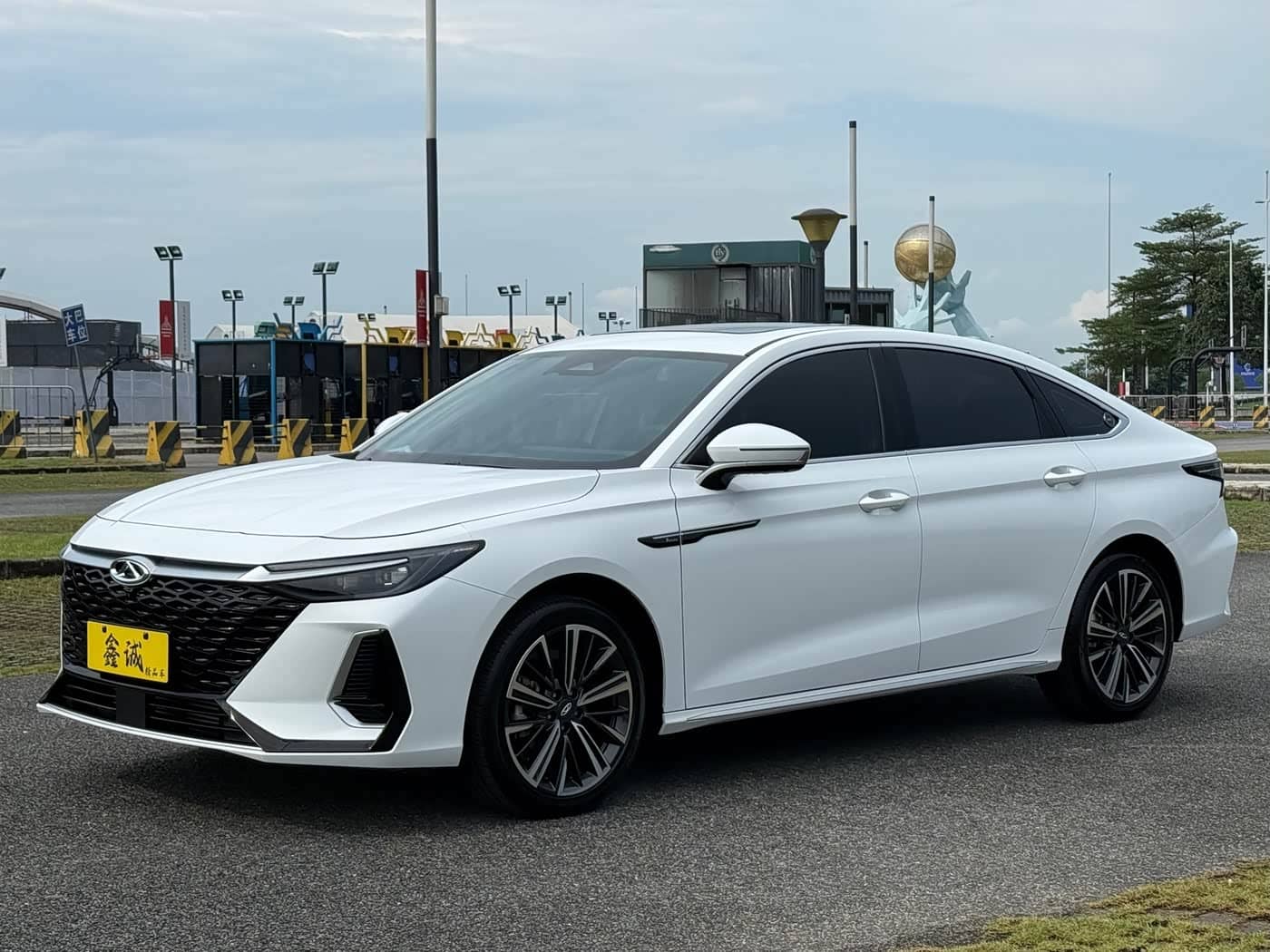 Chery Arrizo 8