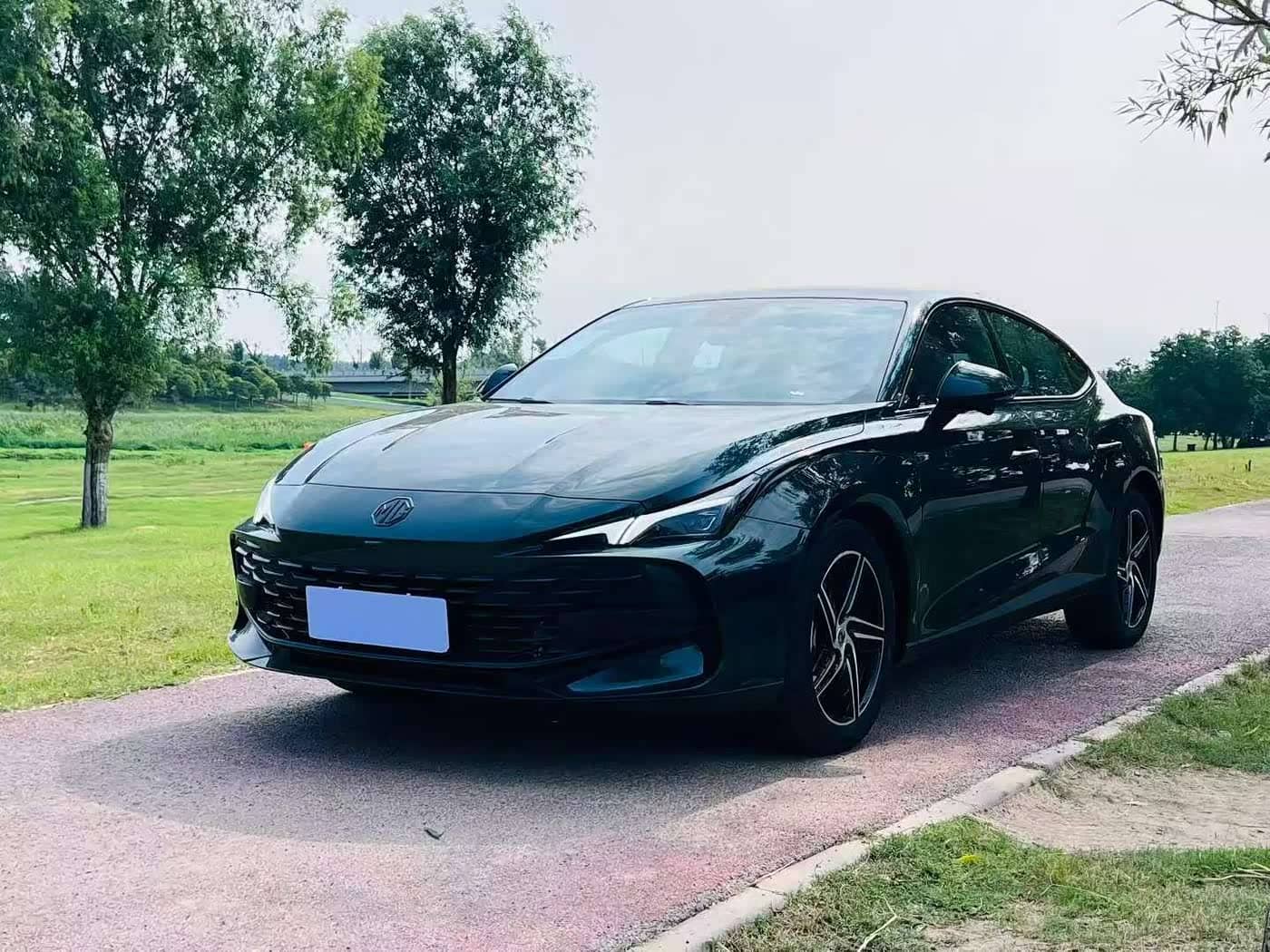 MG MG7