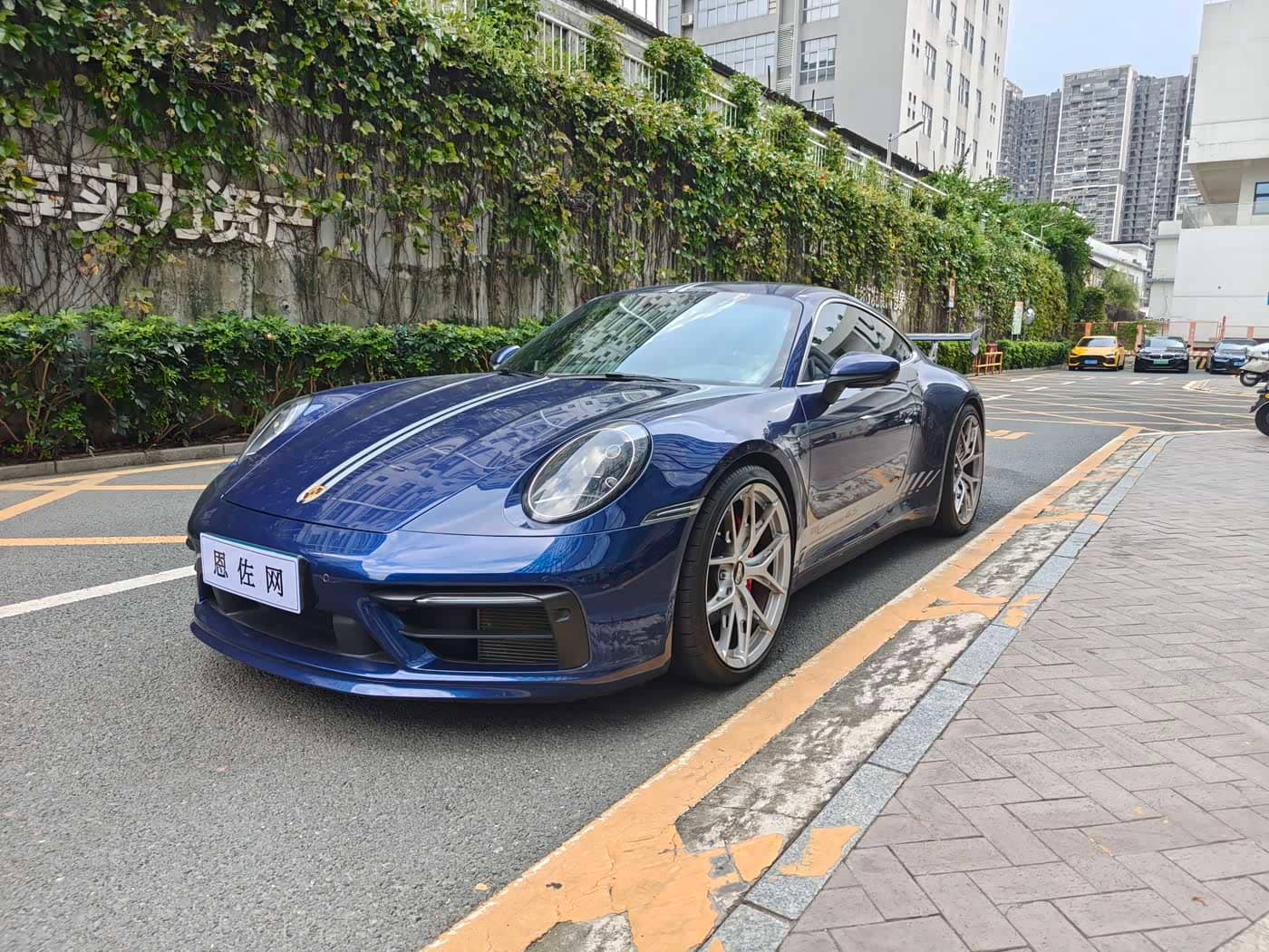 Porsche 911