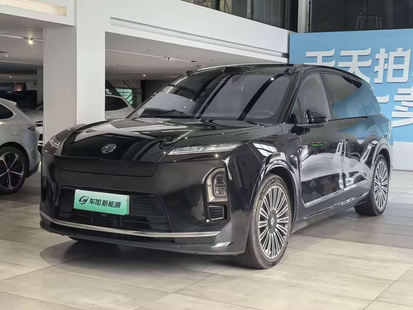 NIO ES8