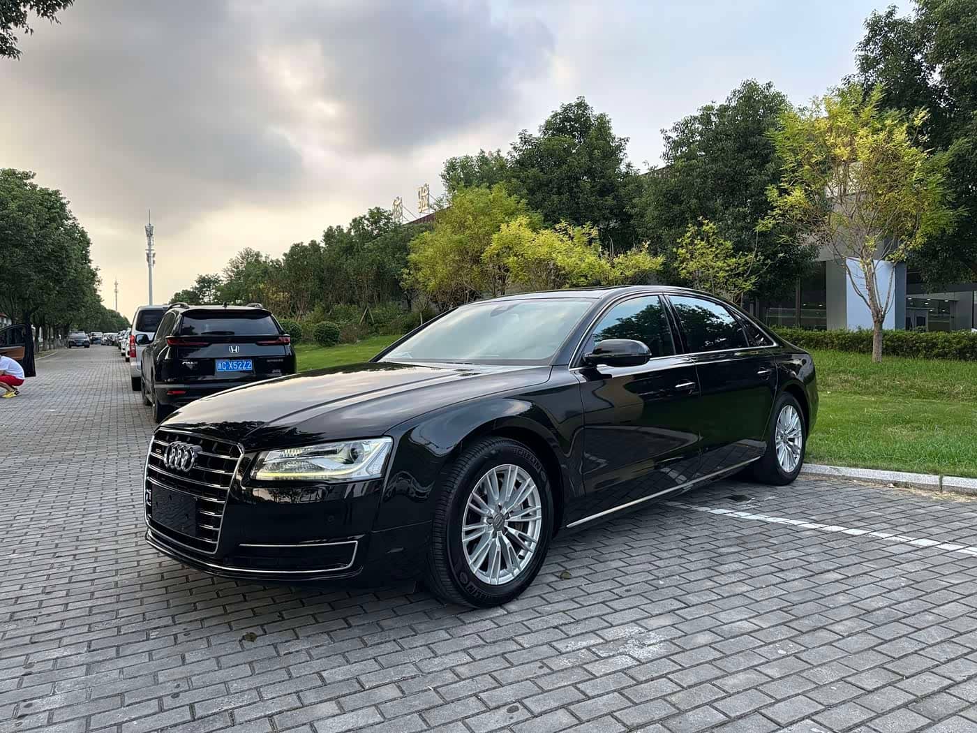 Audi A8