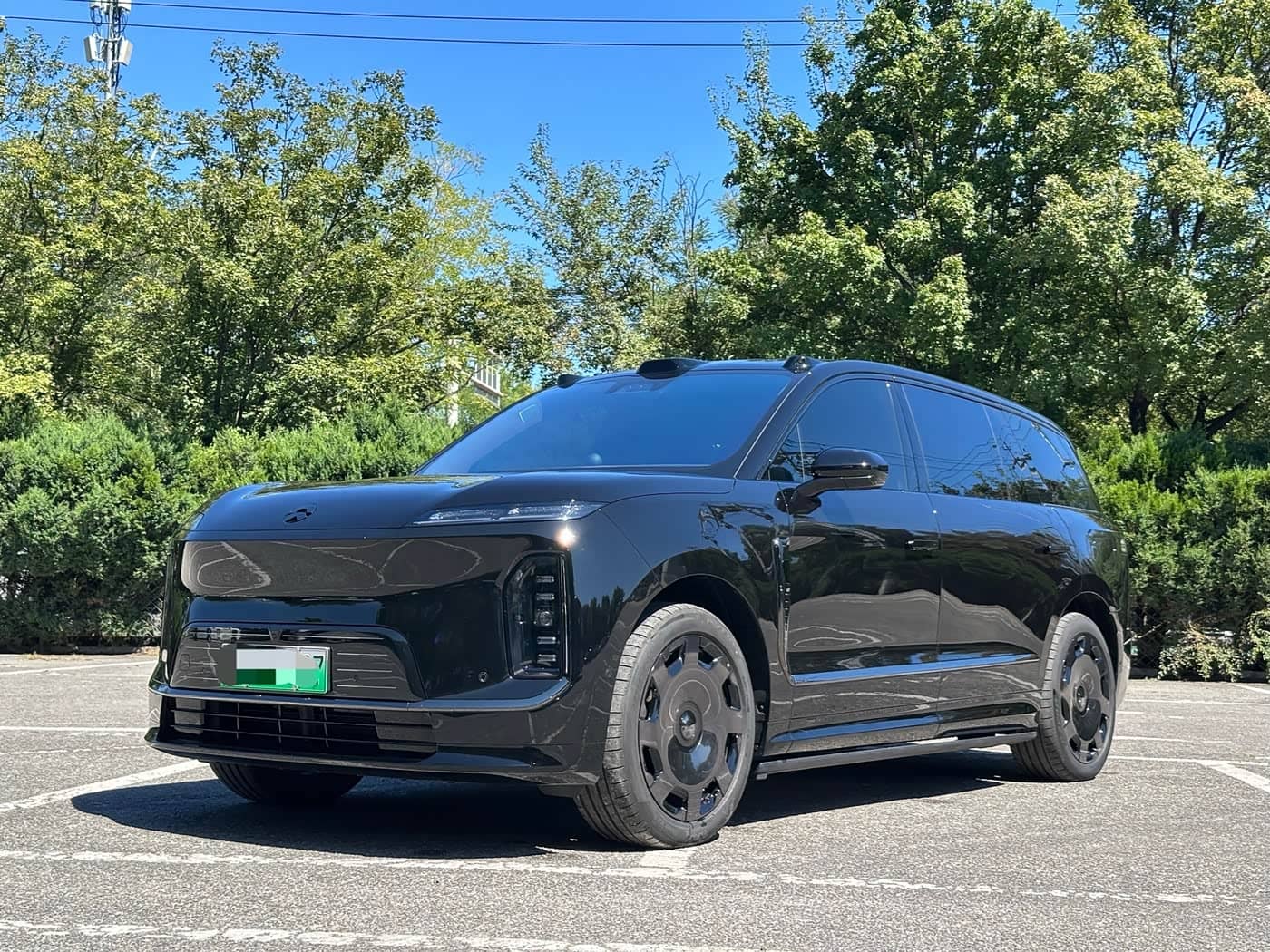NIO ES9