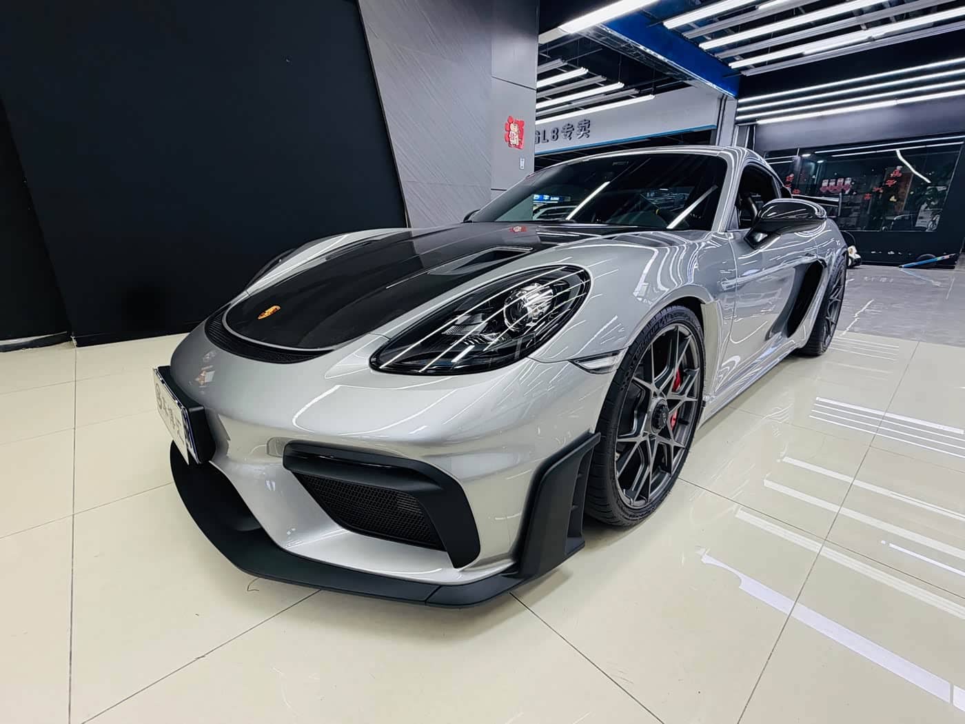 Porsche 718