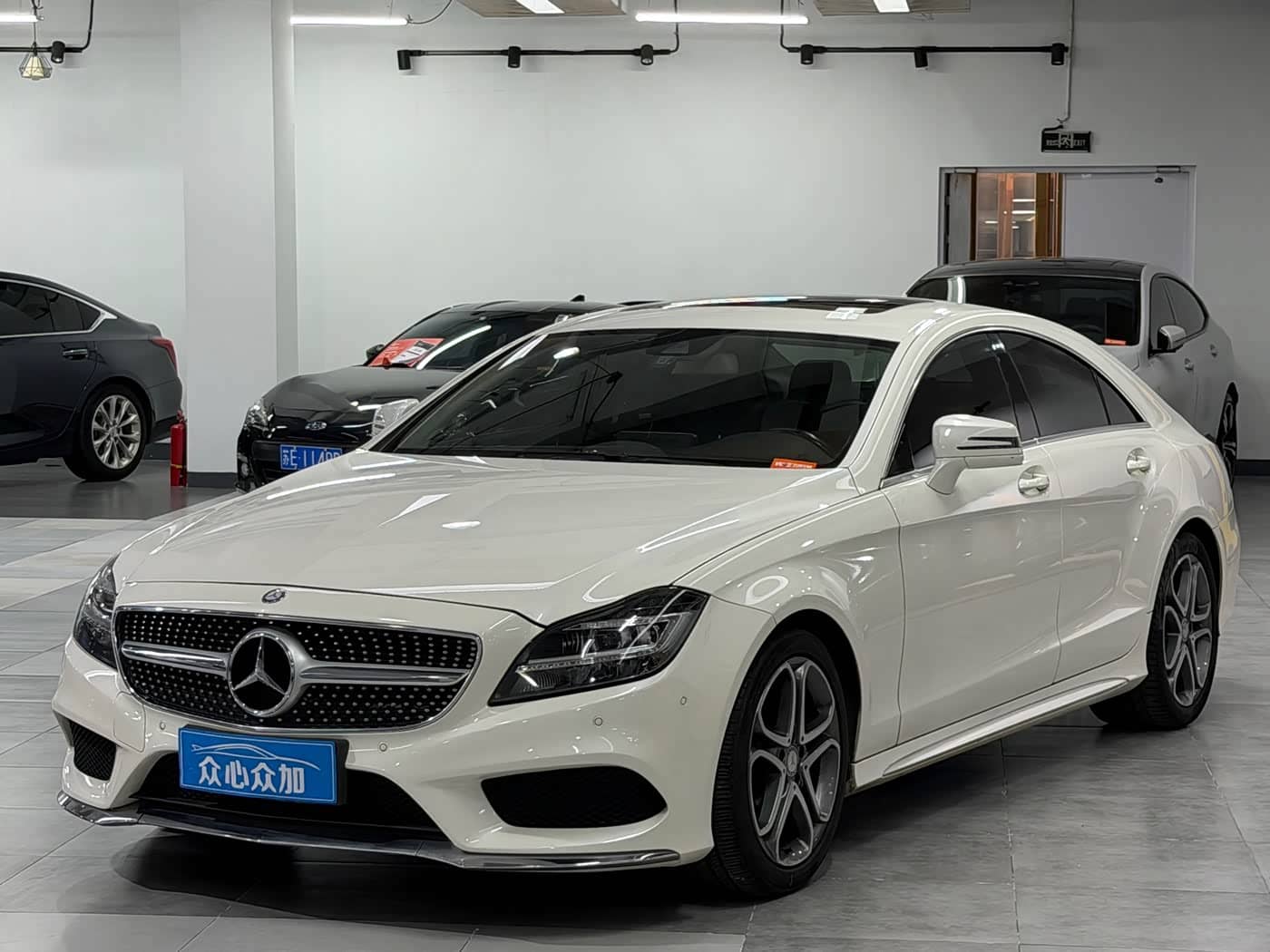 Mercedes-Benz CLS
