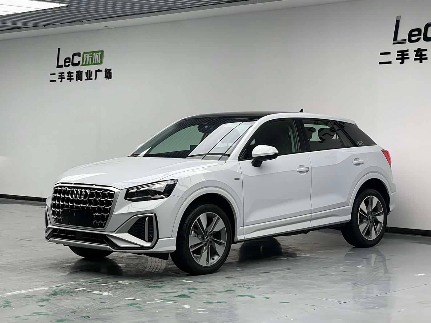 Audi Q2L