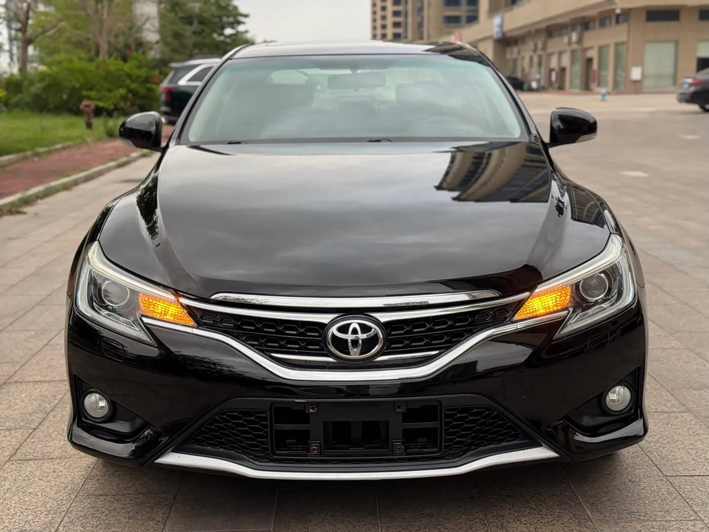 Toyota Reiz