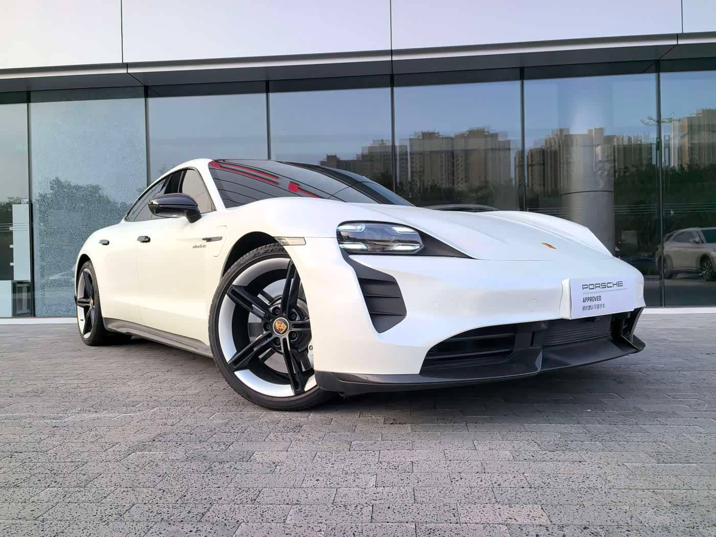Porsche Taycan