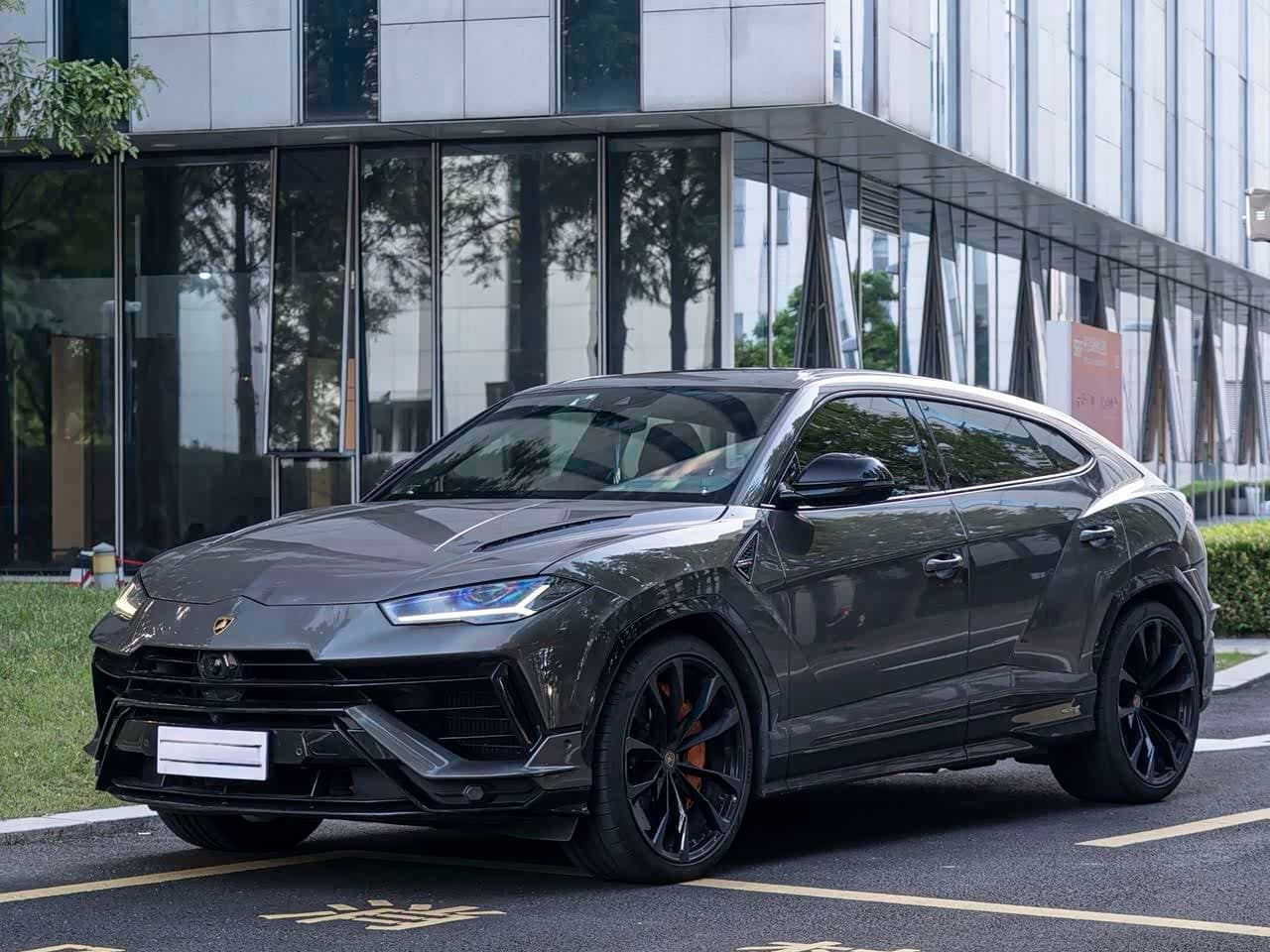 Lamborghini Urus