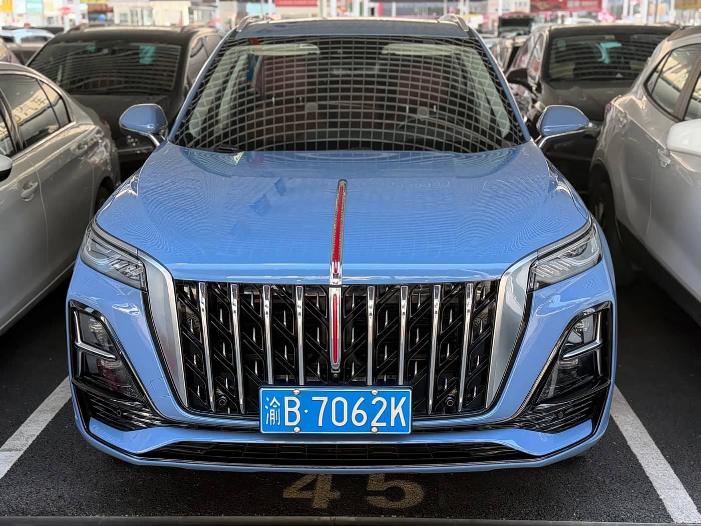 Hongqi HS5