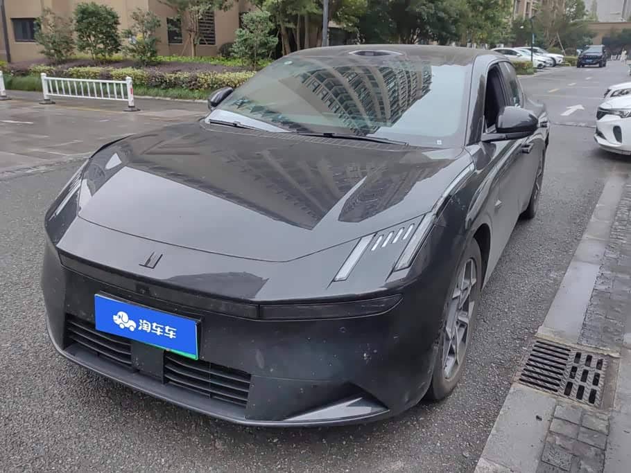 Lynk & Co 10 EM-P
