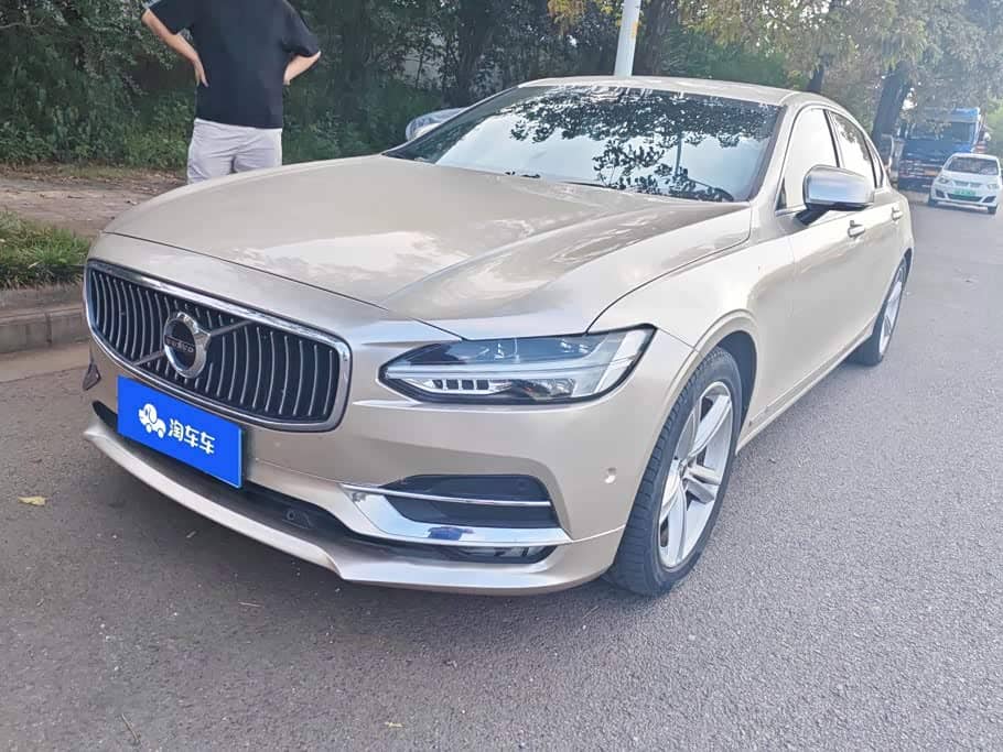 Volvo S90