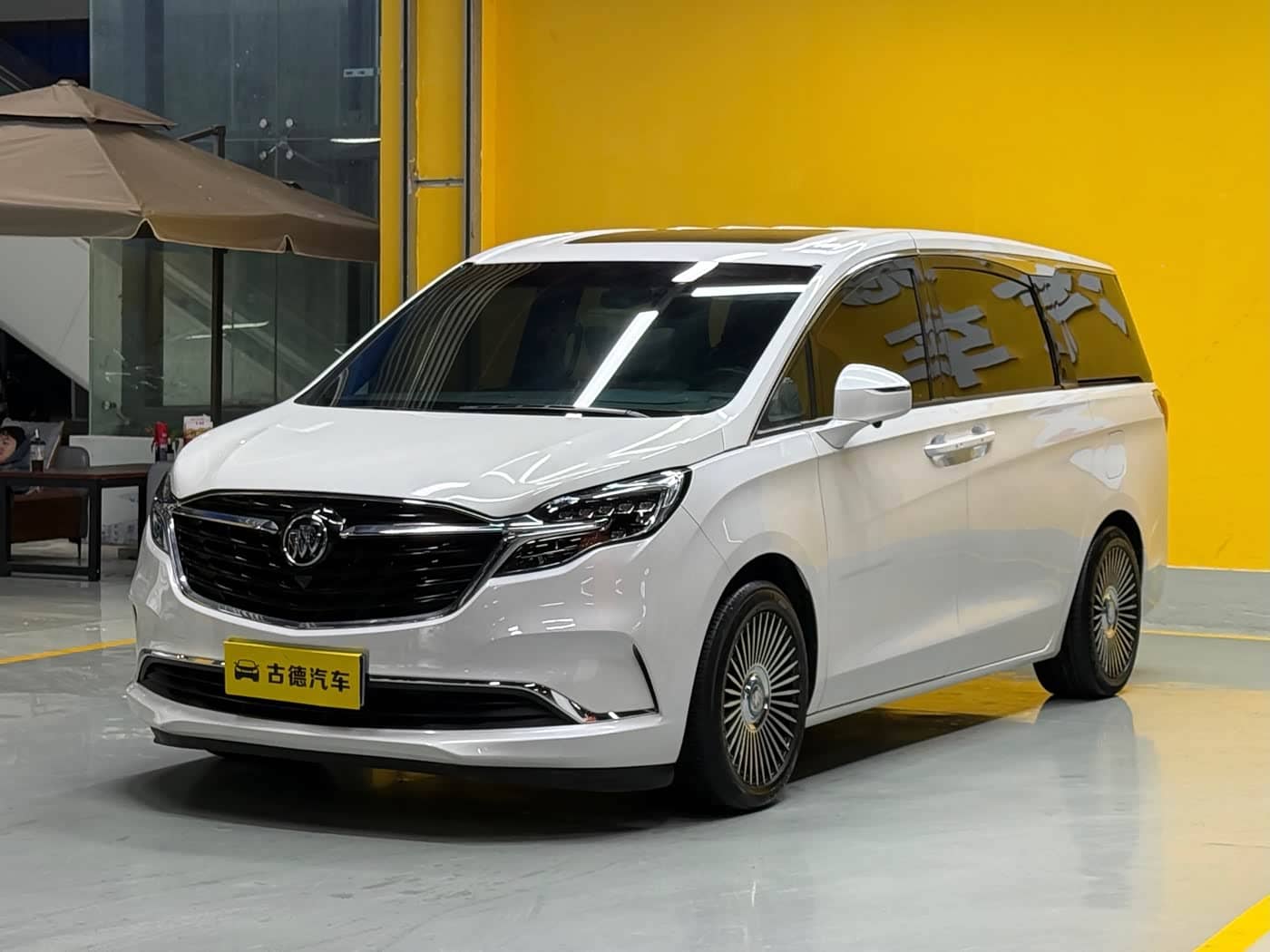 Buick GL8
