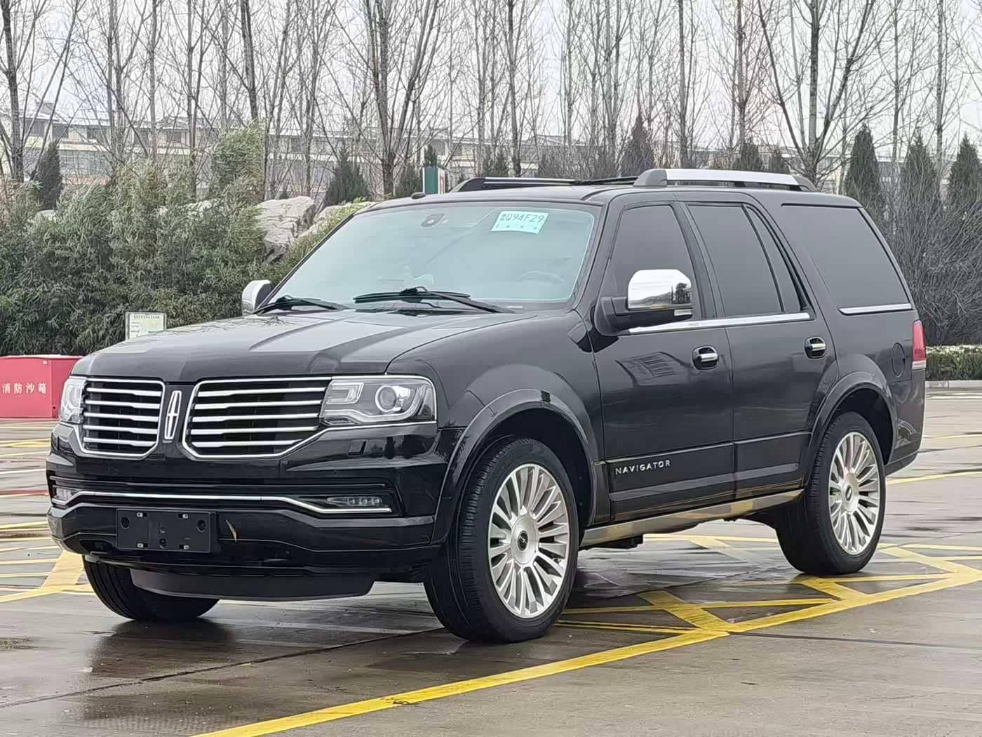 Lincoln Navigator