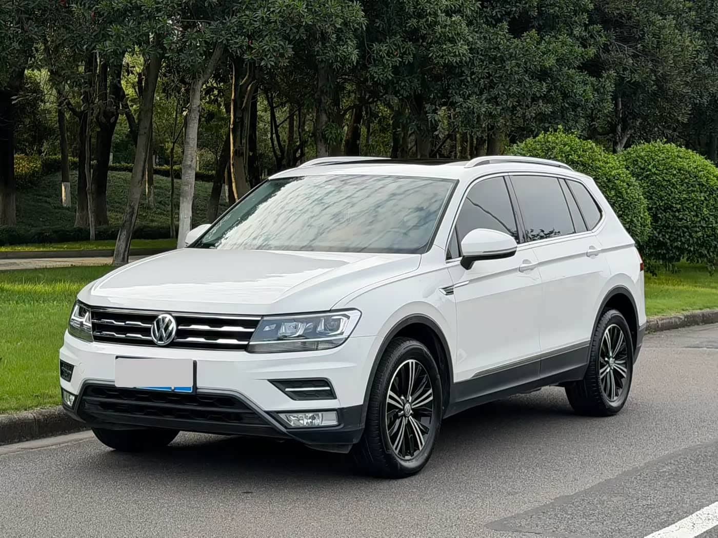 Volkswagen Tiguan L