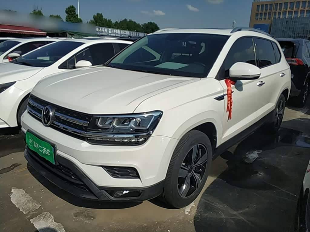 Volkswagen Tharu