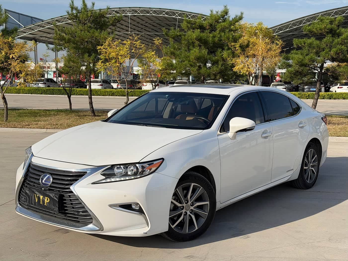 Lexus ES