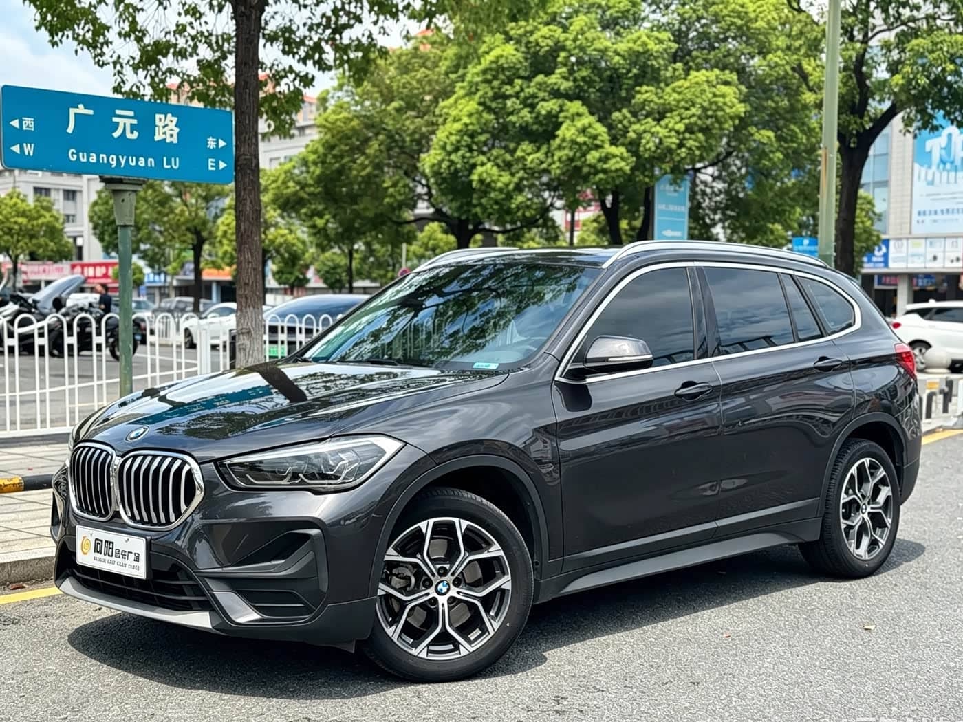 BMW X1