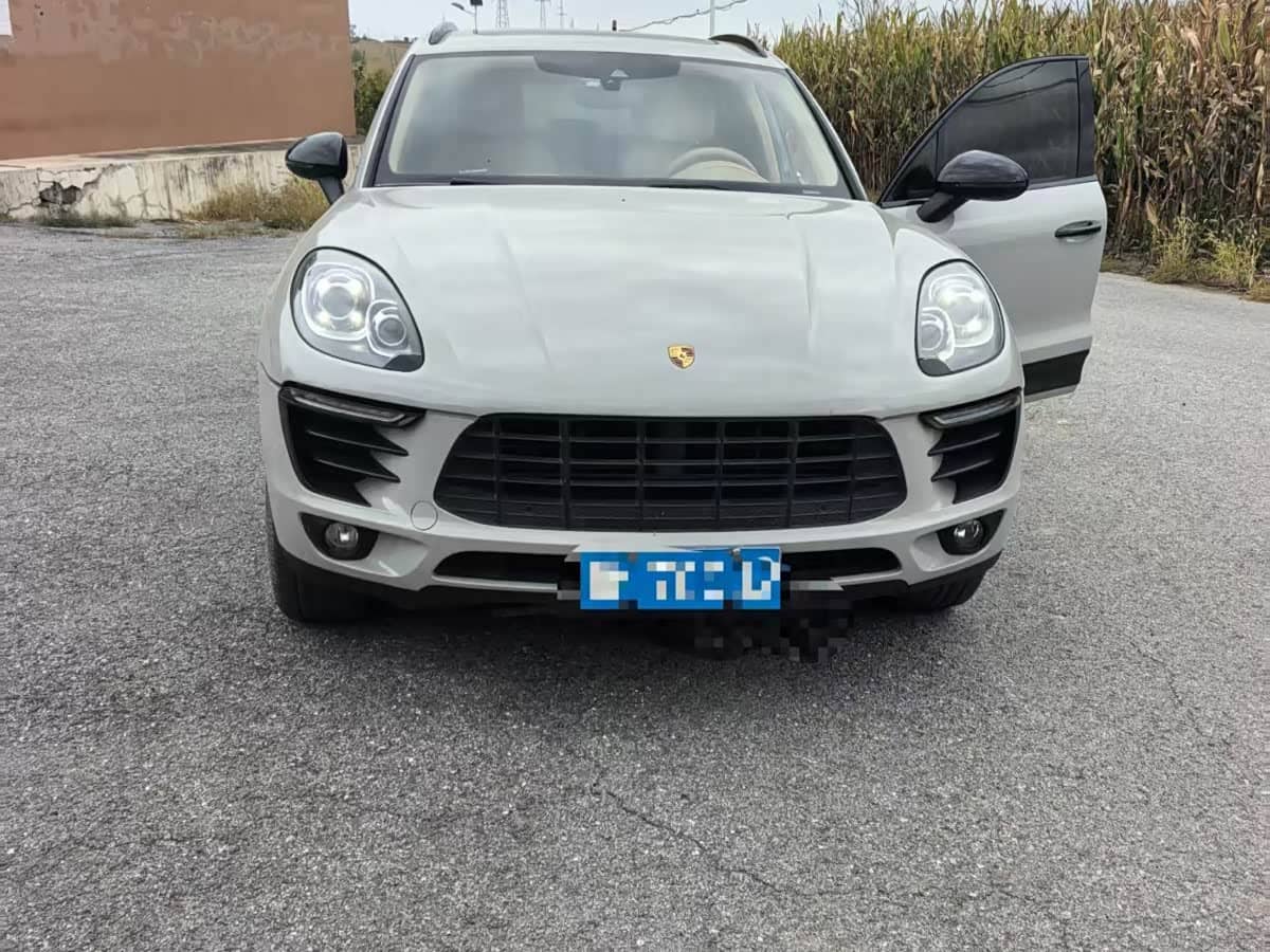 Porsche Macan