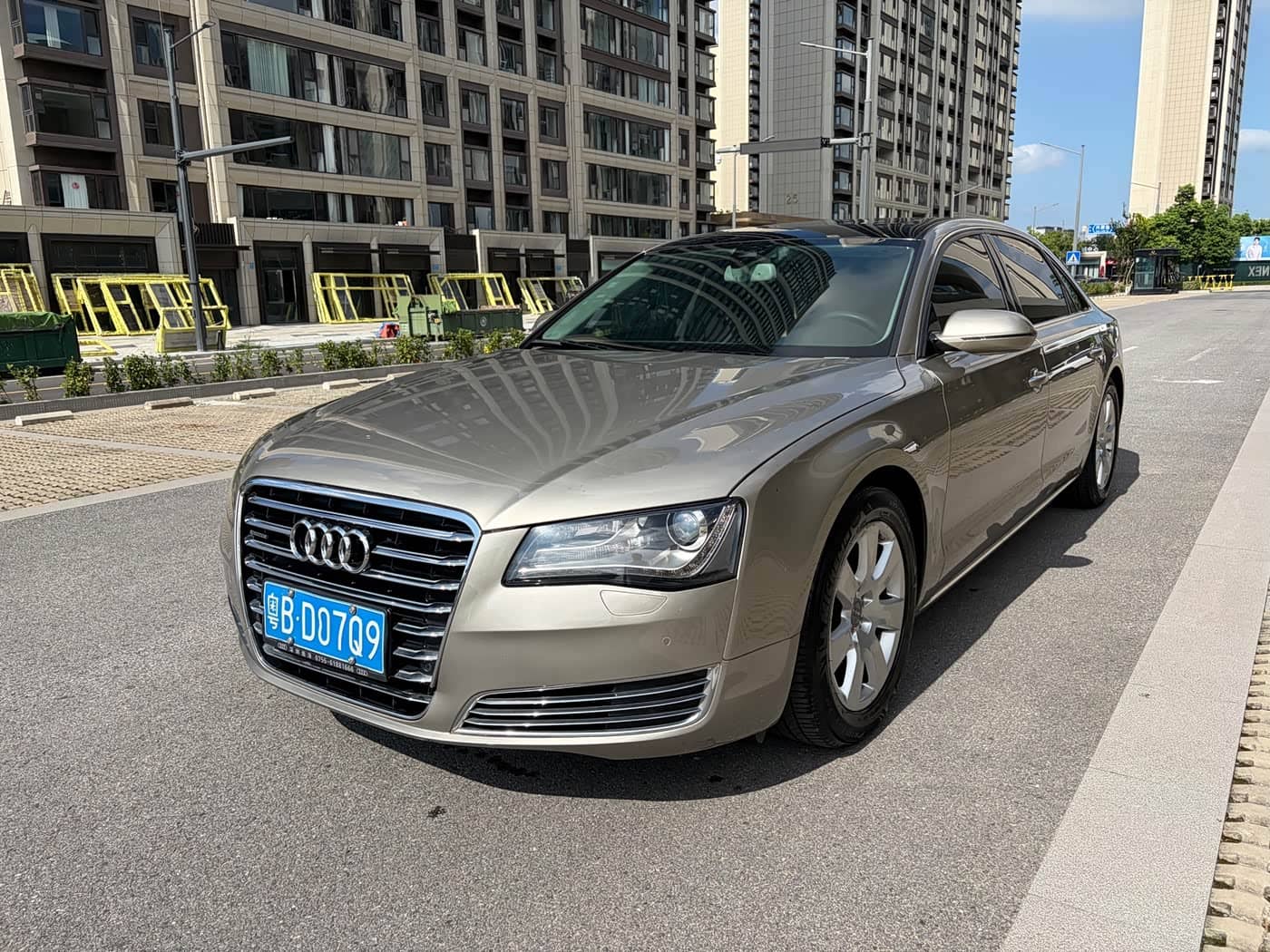 Audi A8