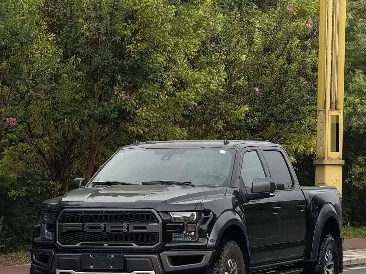 Ford F-150 Raptor
