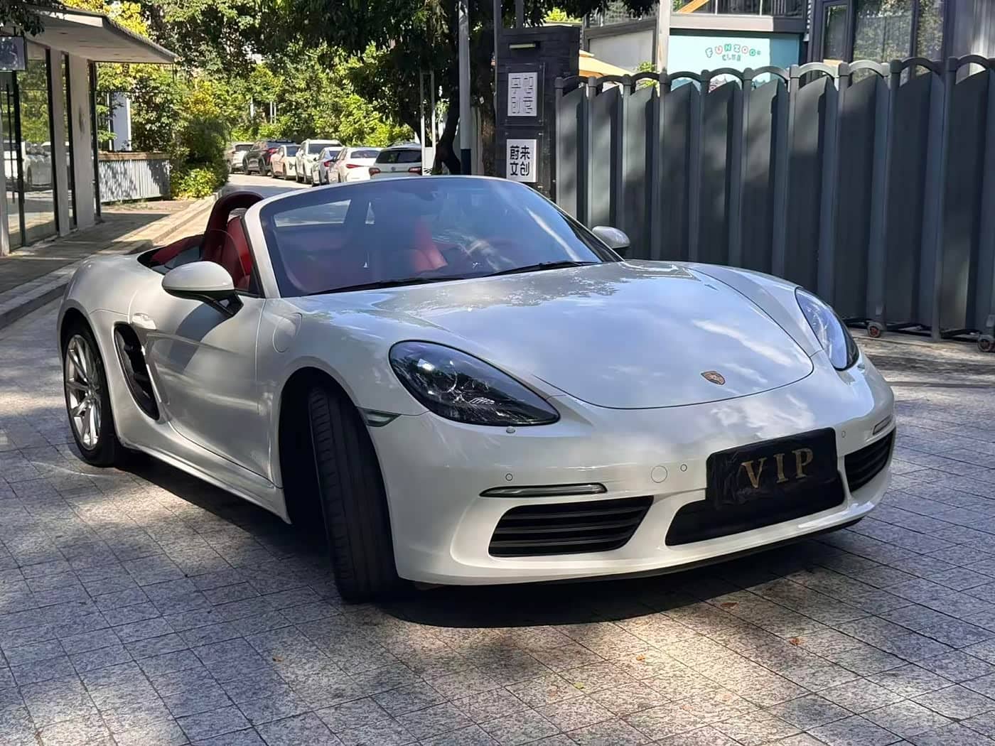 Porsche 718