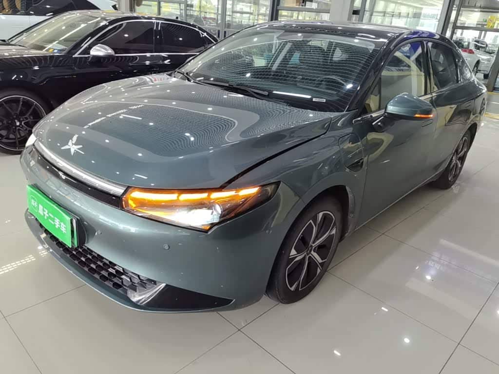 XPeng P5