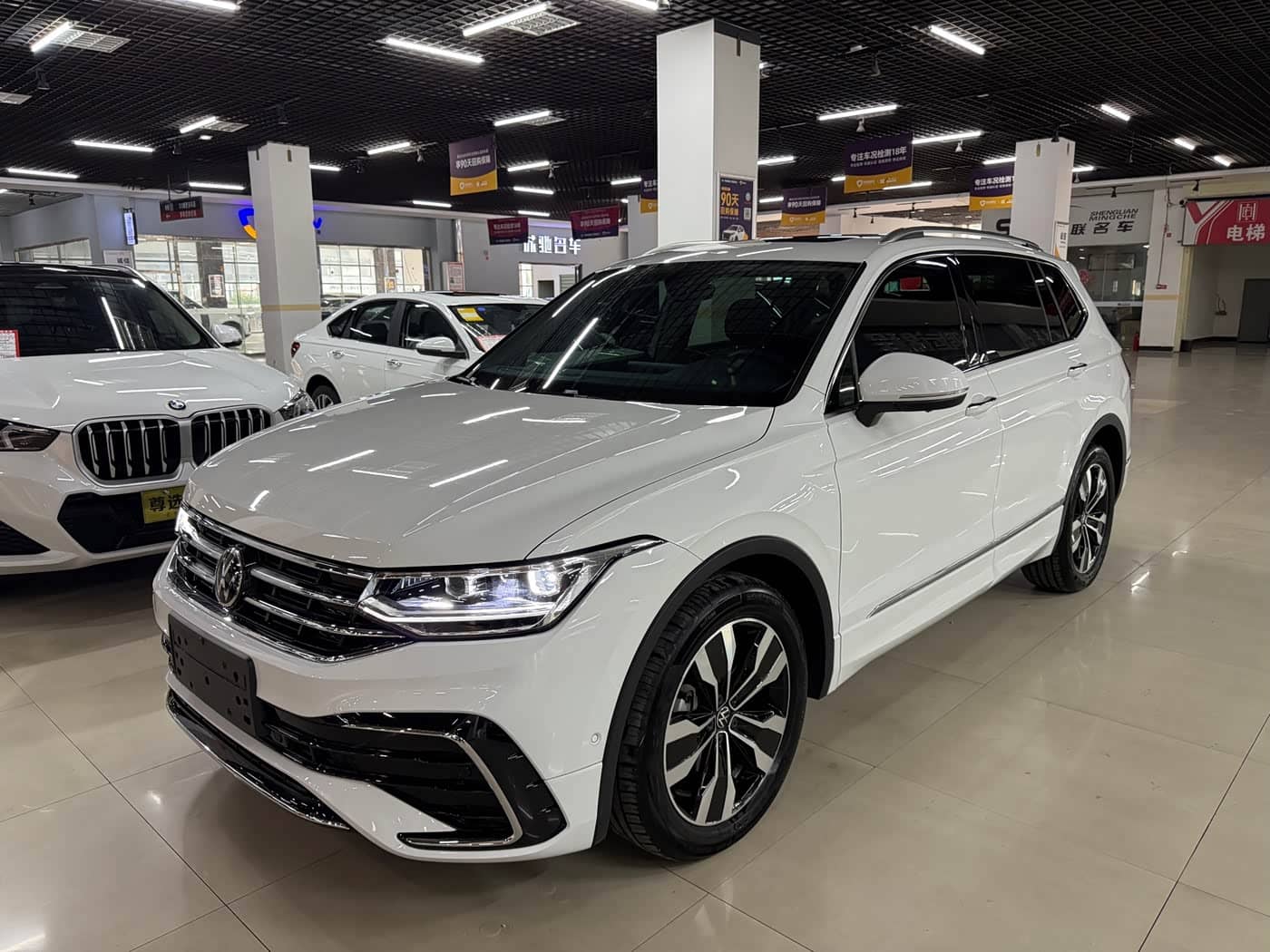 Volkswagen Tiguan L