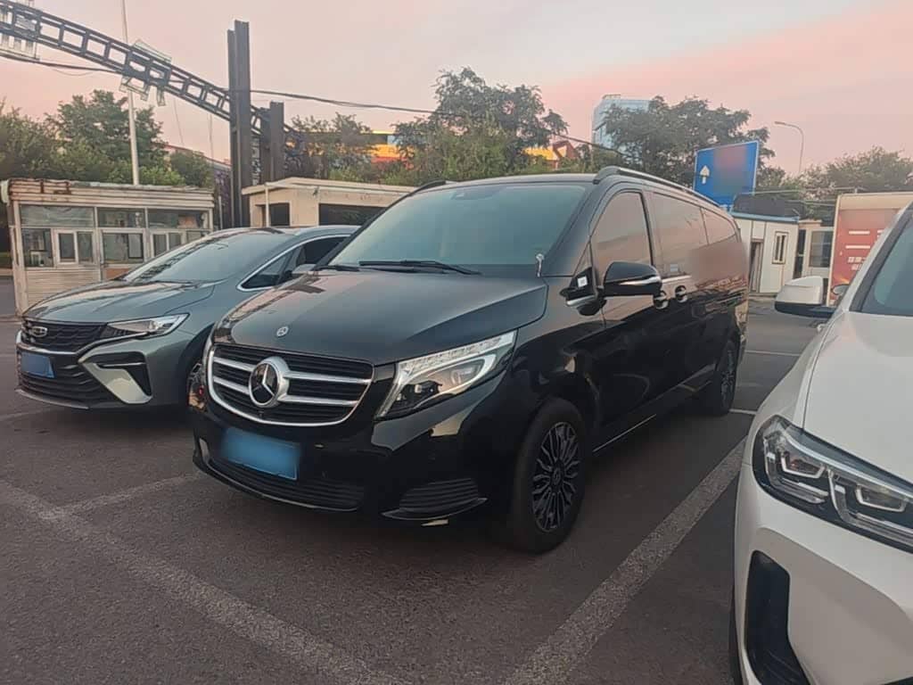 Mercedes-Benz V-Class