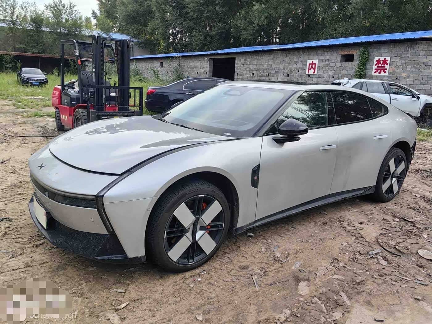 XPeng P7