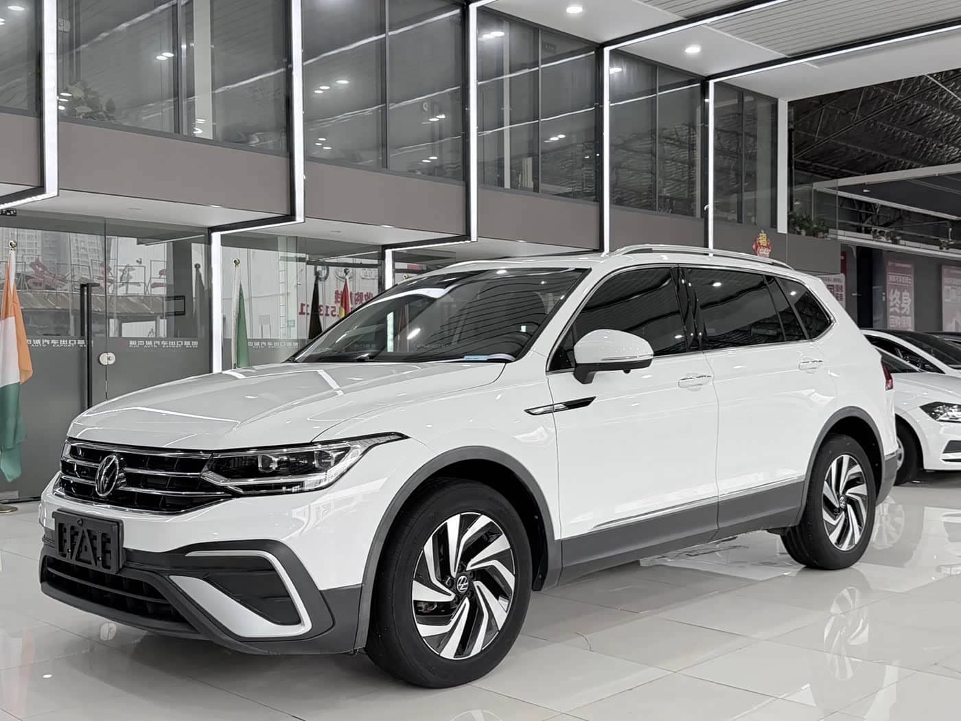 Volkswagen Tiguan L