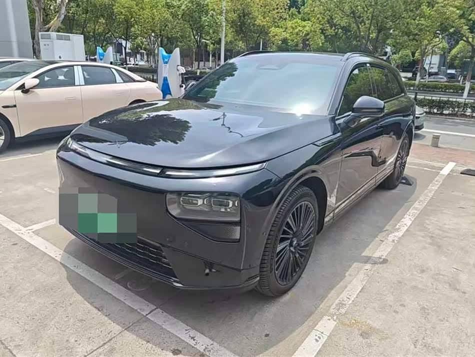 XPeng G9