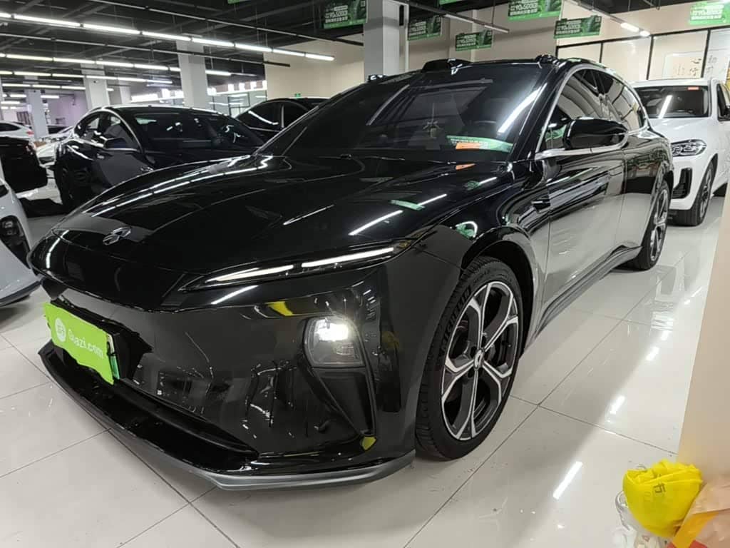 NIO ET5T