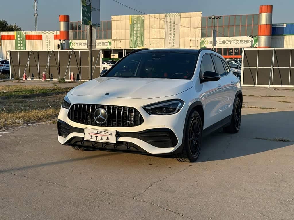 Mercedes-Benz GLA AMG