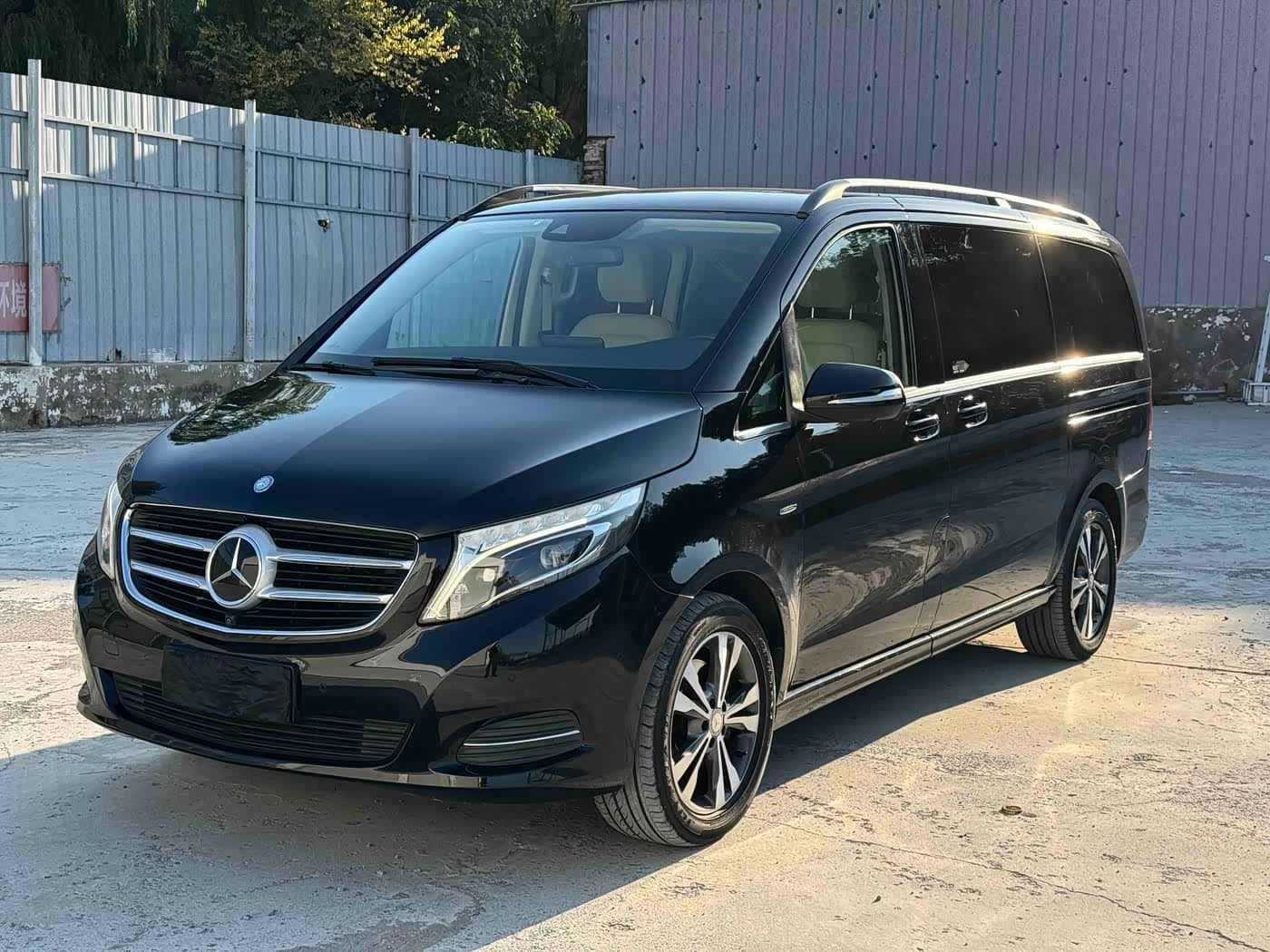 Mercedes-Benz V-Class