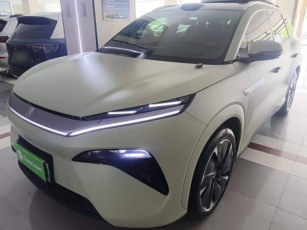 BYD Tang L