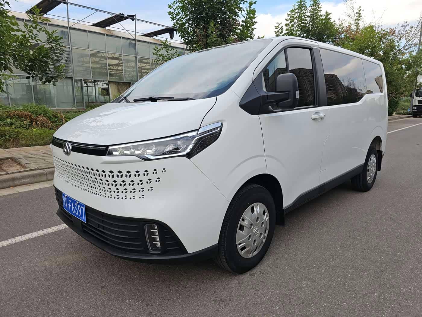 SAIC Maxus Xintu V70