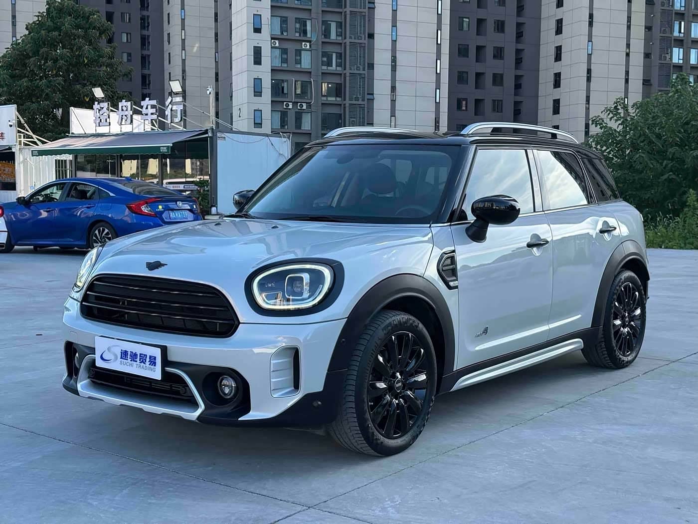 MINI COUNTRYMAN