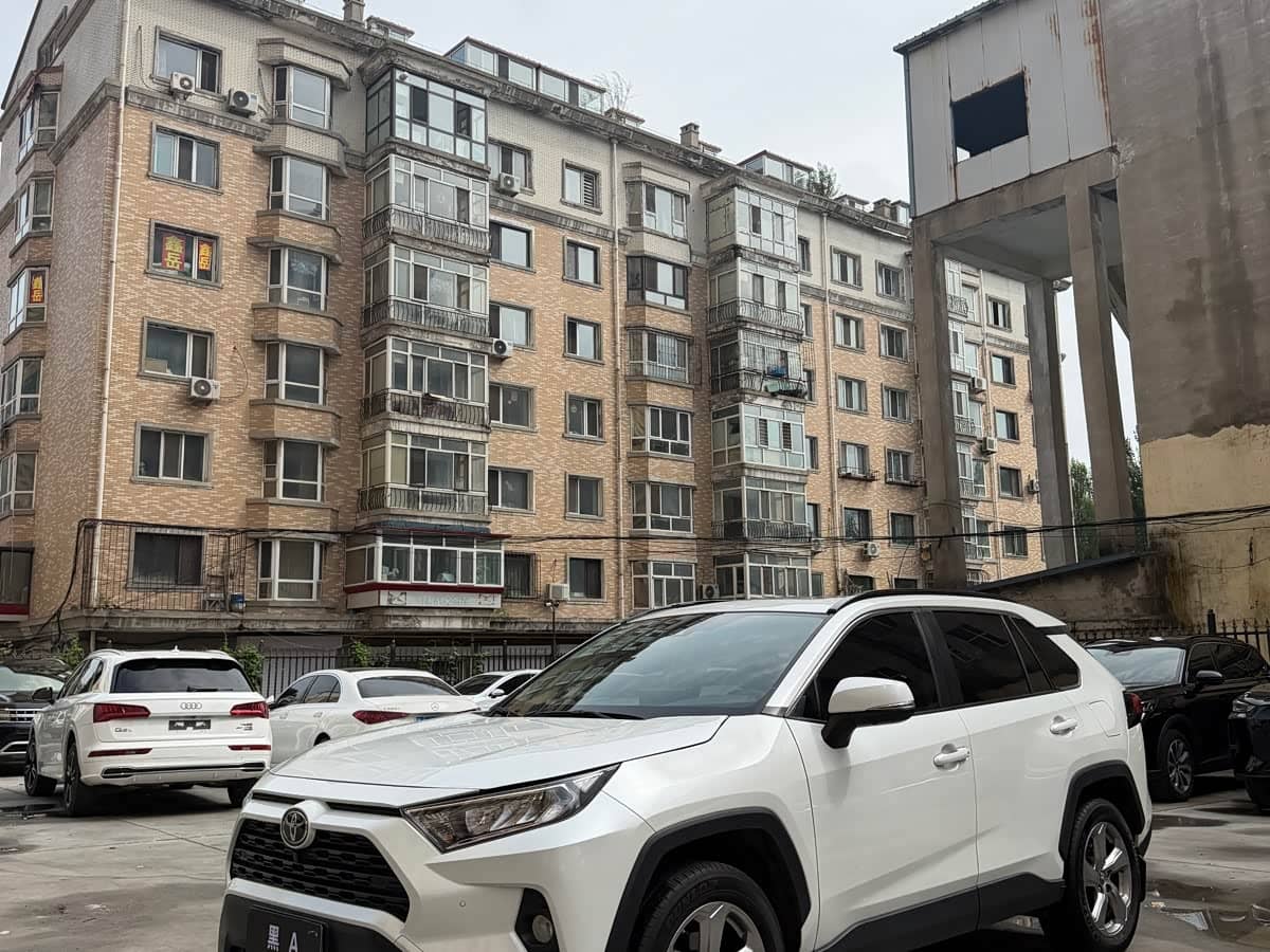 Toyota RAV4 Rongfang