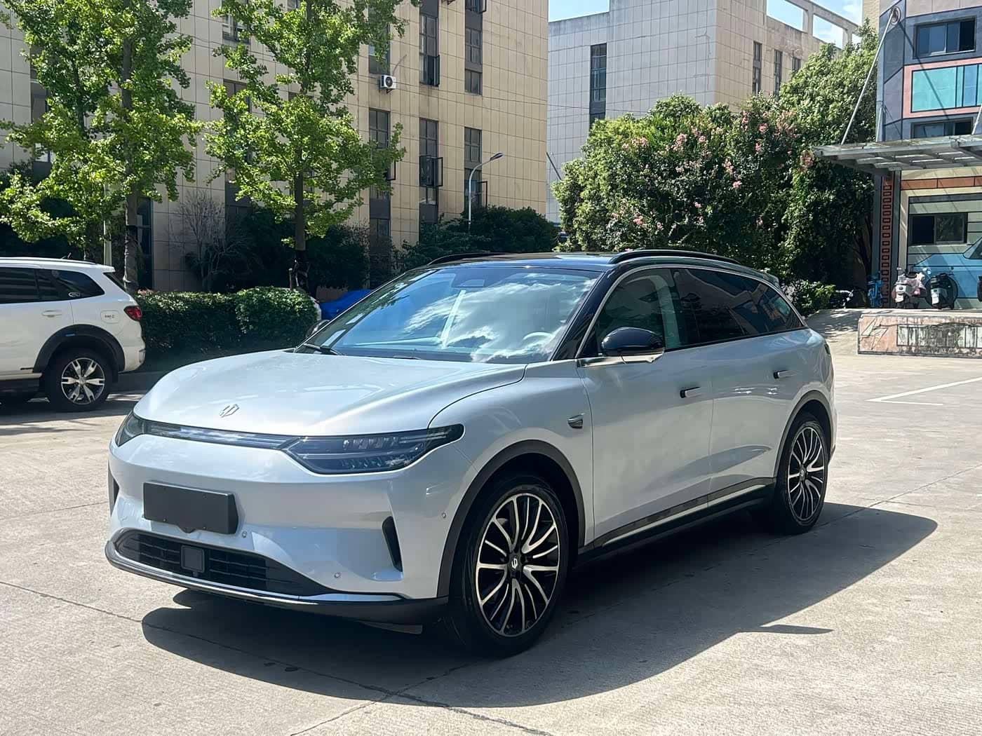 Leapmotor C11
