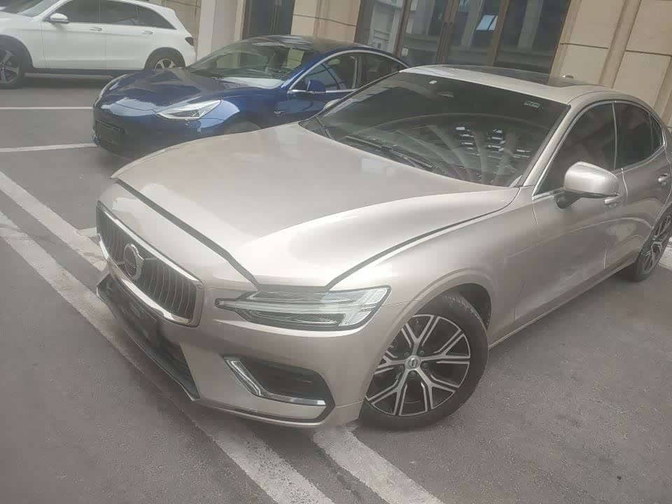 Volvo S60