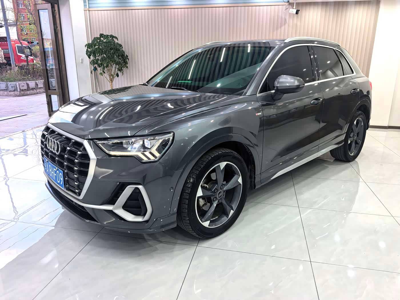 Audi Q3
