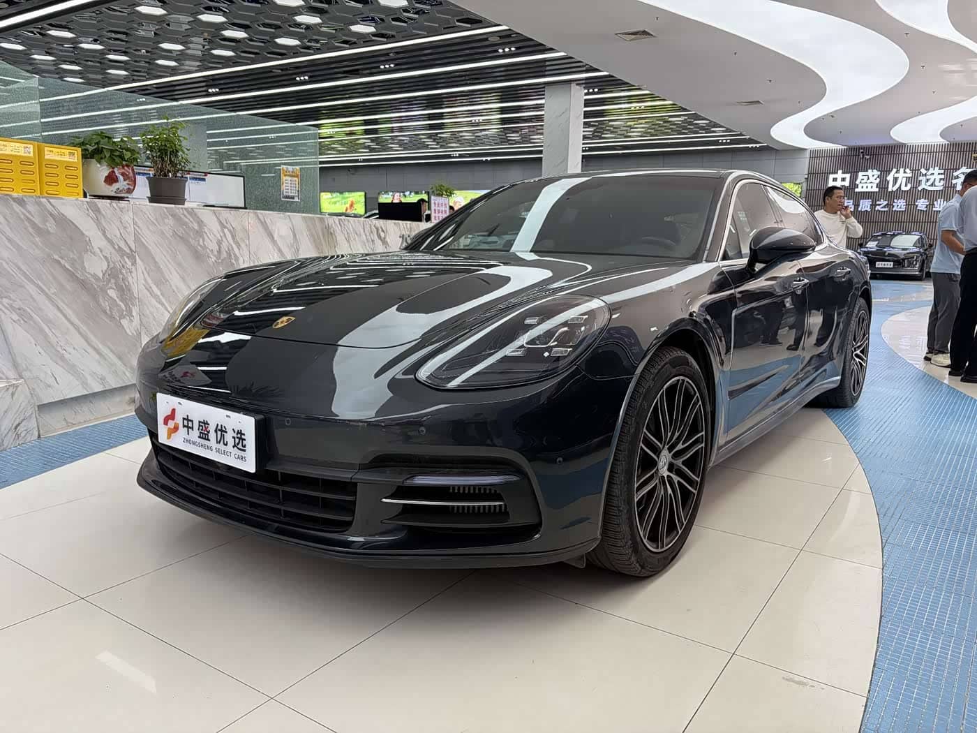 Porsche Panamera