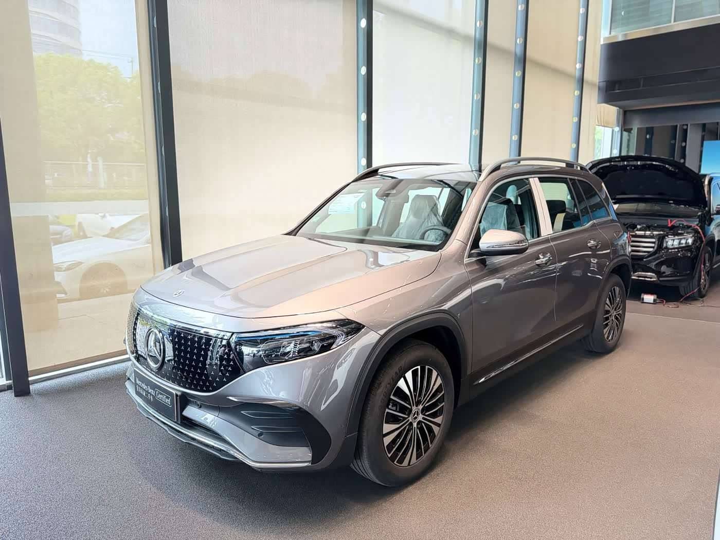 Mercedes-Benz EQB