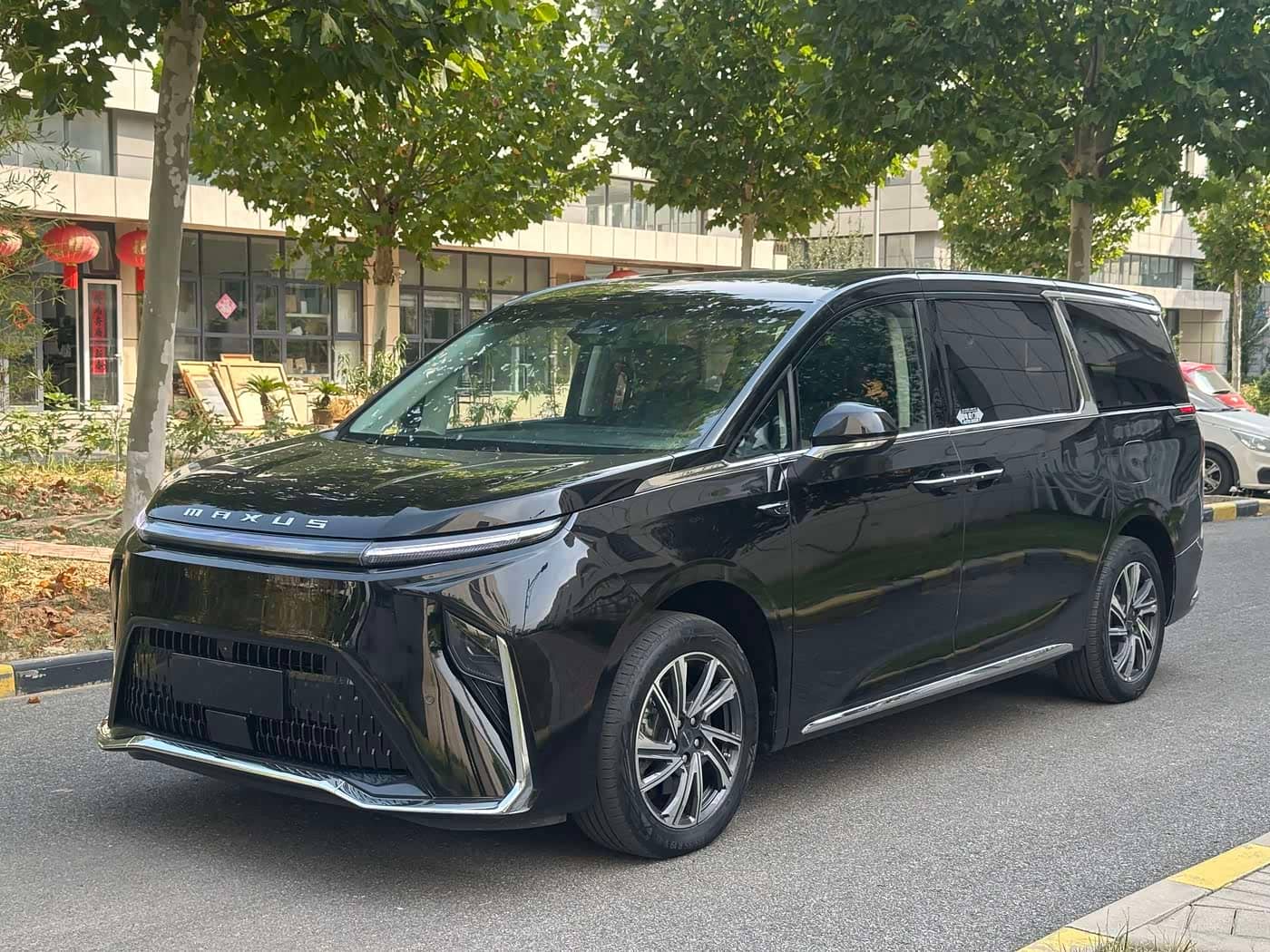 SAIC Maxus Dajia 9
